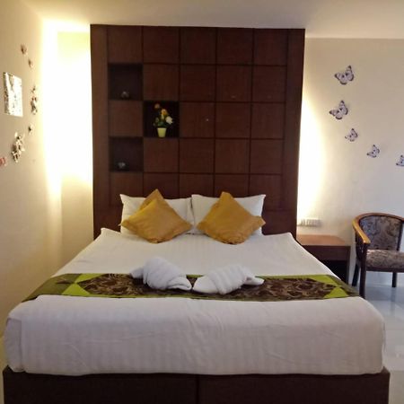 7 Sky Residency Hotel Patong Exterior foto