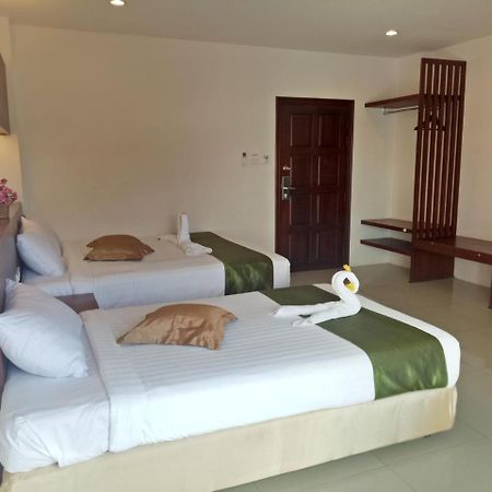 7 Sky Residency Hotel Patong Exterior foto