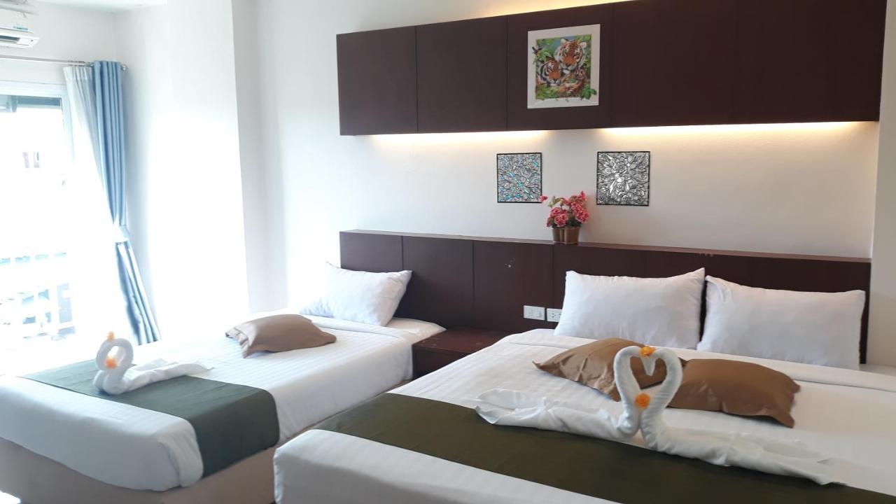 7 Sky Residency Hotel Patong Exterior foto